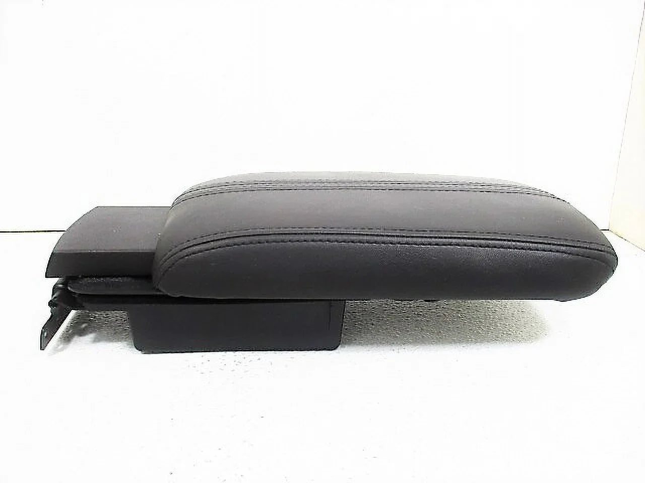 Pre-Owned 2012 Lincoln MKZ Black Leather Console Lid Armrest OEM LKQ (Good)