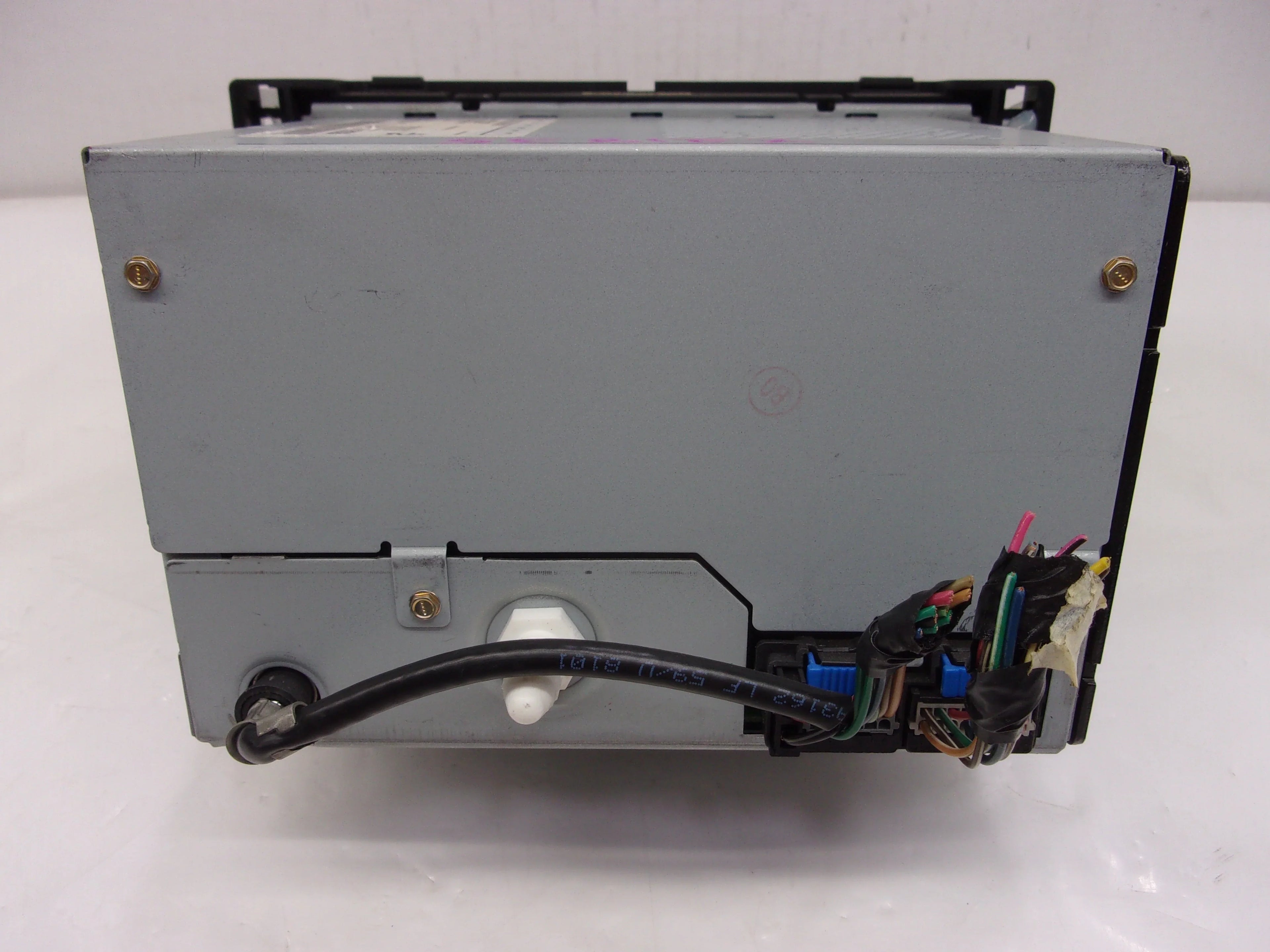 Pre-Owned 2009 Sizeaturn Aura Radio Receiver CD Player ID 25833954 OEM (Good)