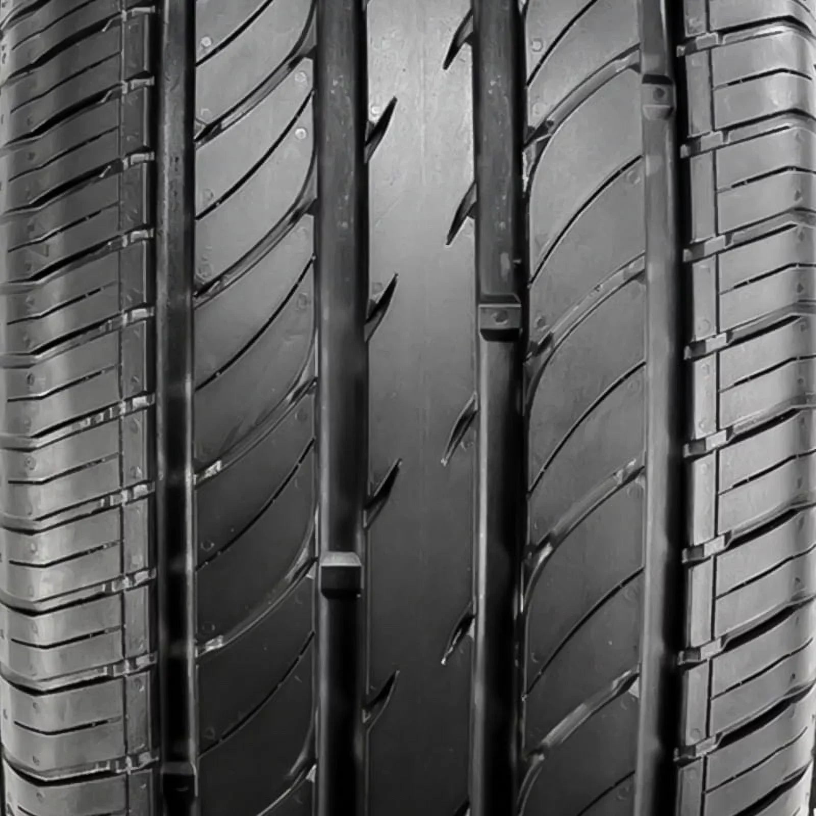 Arroyo Grand Sizeport 2 P225/45R18 99W Passenger Tire Fits: 2011-15 Chevrolet Cruze LTZ, 2012 Toyota Camry XLE