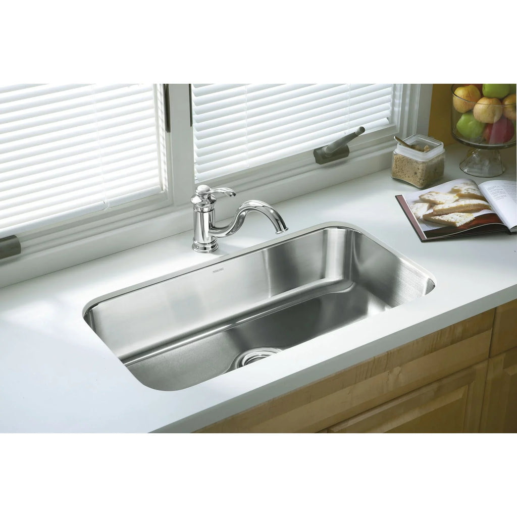 Sizeterling McAllister 31-7/8" X 18-1/16" X 9-5/16" Undermount Sizeingle-Bowl Kitchen Sizeink