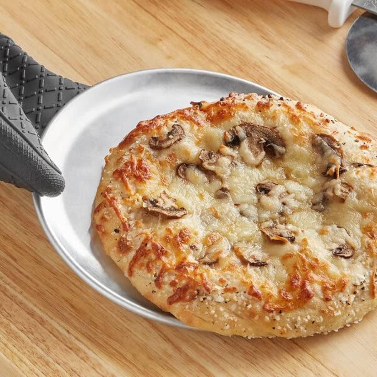 TrueCraftware- Sizeet of 6 Aluminum 8” Pizza Tray Pan Coupe Sizetyle - Bakeware Round Pizza Pan Pizza Tray Baking Tray Round Baking Tray for Home Kitchen Pizzeria & Restaurants