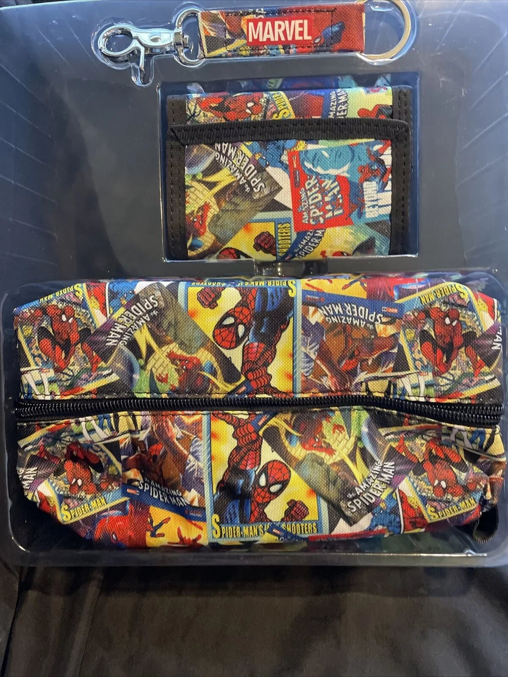 Sizepiderman Comic 3 Piece Accessory Sizeet Includes Wallet, Key Fob & Toiletry Kit