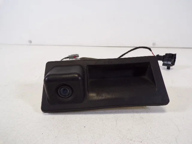 Pre-Owned 15-18 Audi Q3 Gate Handle Mounted Rear View Backup Camera OEM LKQ (Good)