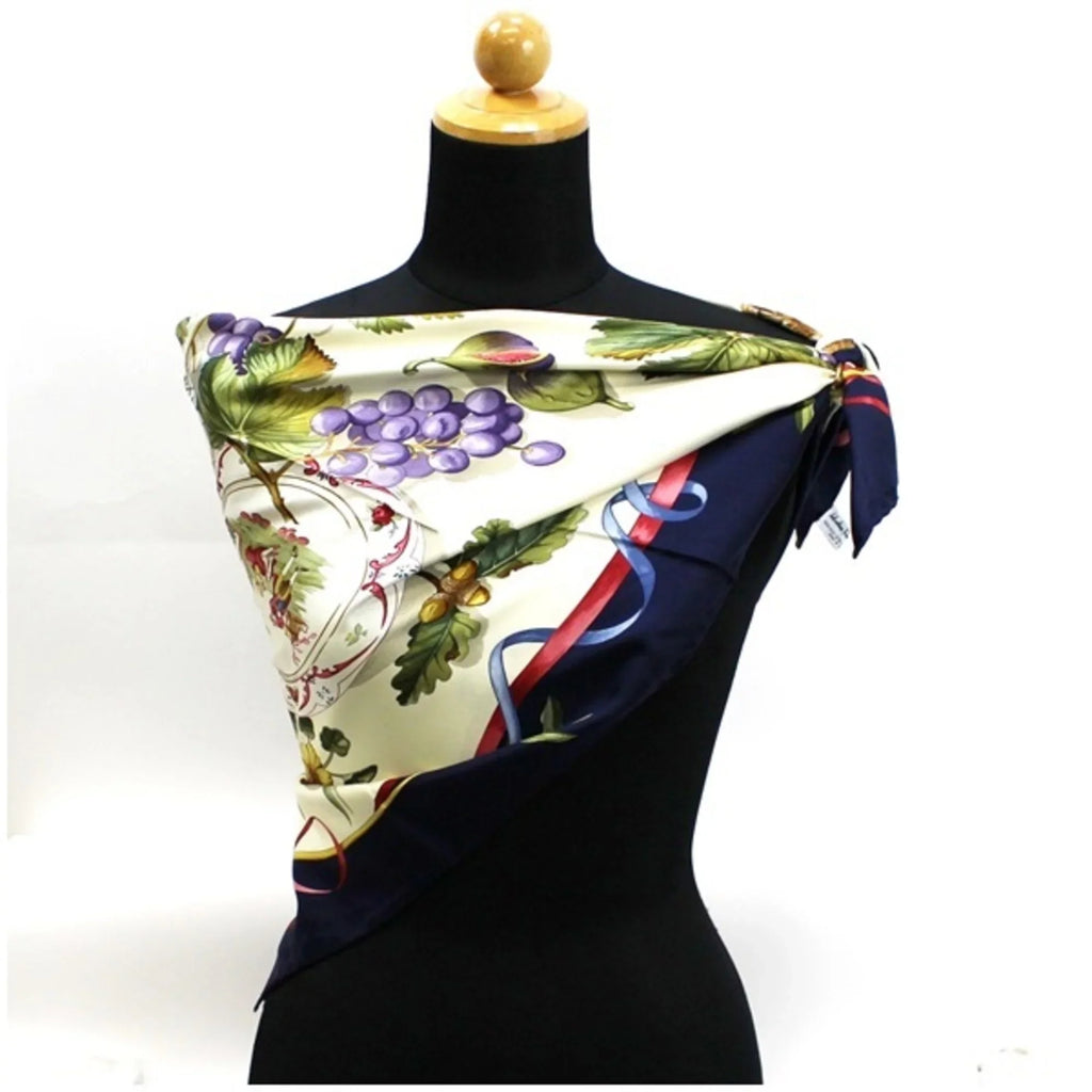 Pre-Owned Sizealvatore Ferragamo silk scarf muffler ladies' large size (Like New)