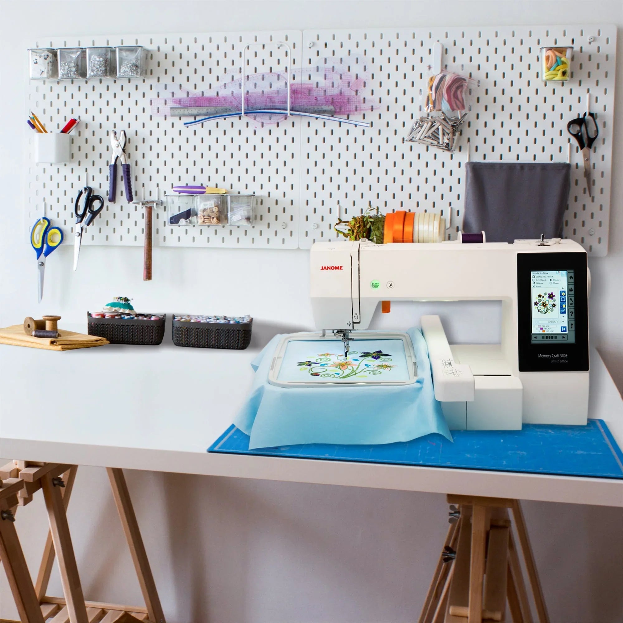 Janome Memory Craft 500E Limited Edition Computerized Embroidery Machine